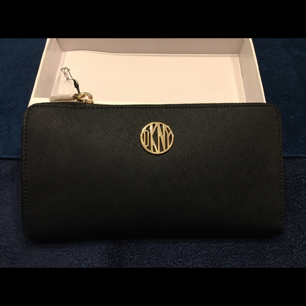 Black leather DKNY zip around wallet NEW IN BOX